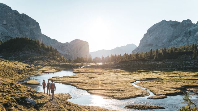 Image: hiking in Longiarù